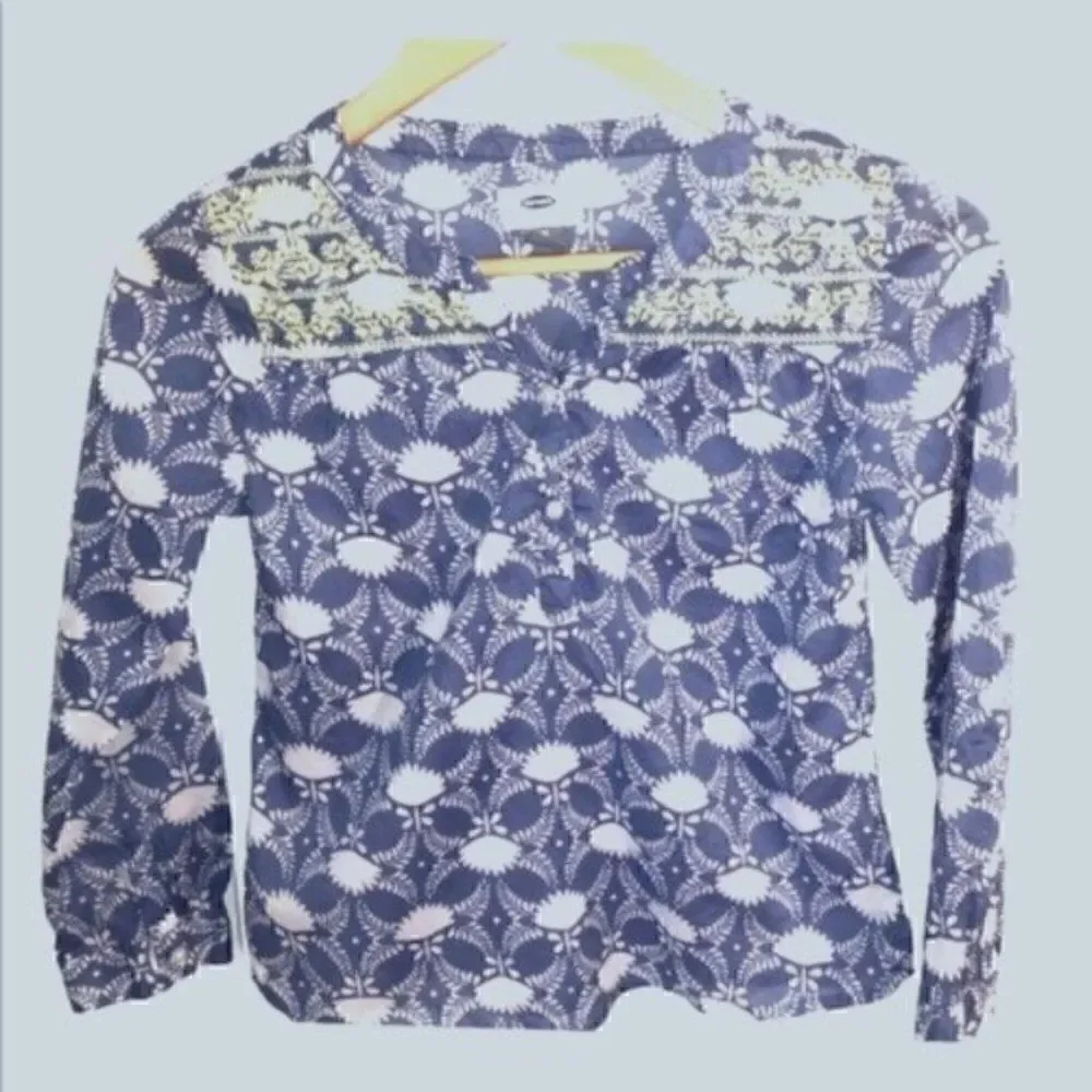 Old Navy embroidered blue flower top girls kids M